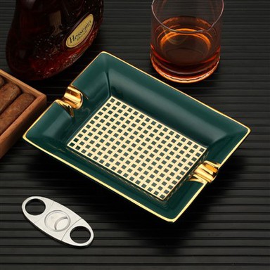 Sigargraverbar med askebeger i vintagestil
